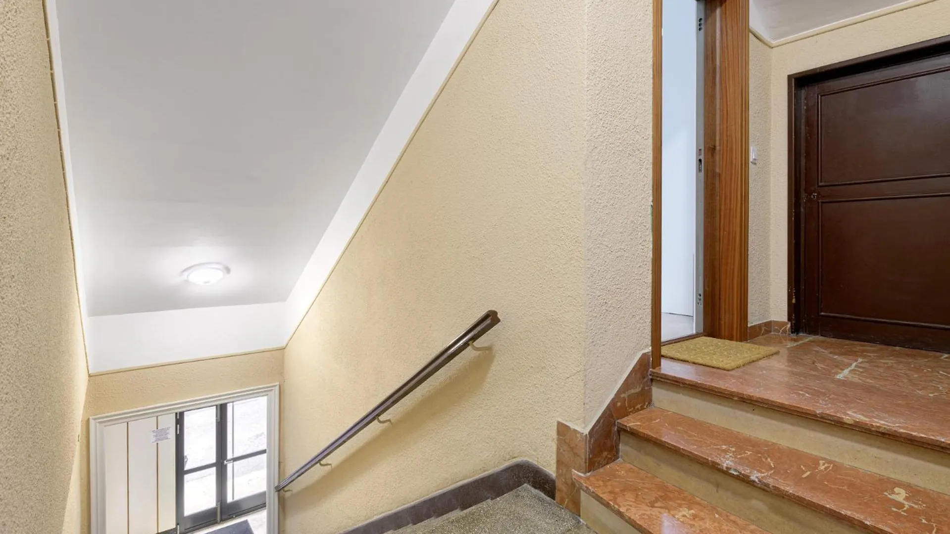 Apartamento Nuevo, Moderno Y Elegante Bilbao 0*,  Spain